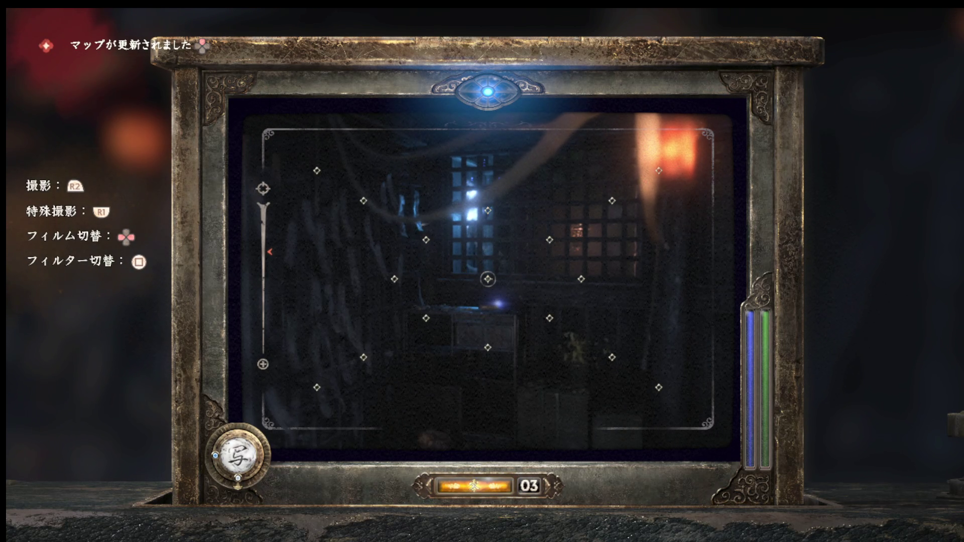 神社で双子を探す男